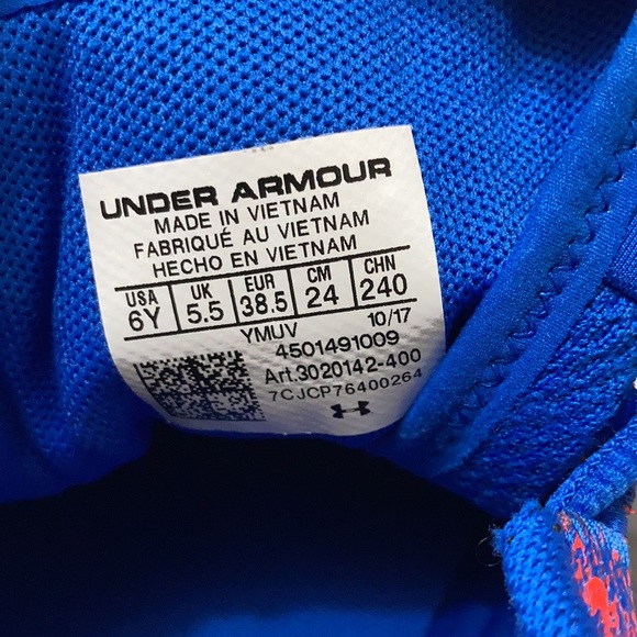 EXC! Under Armour Bandit 3 Running Shoes Size 6Y - Picture 11 of 11